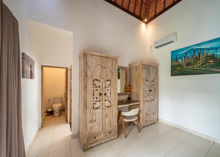 Kangaroo Seminyak, 2br Private Pool Close To Double Six