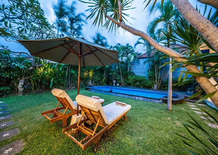 Villa Kangaroo Seminyak, 2br Private Pool Close To Double Six