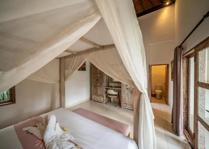 Kangaroo Seminyak, 2br Private Pool Close To Double Six Villa